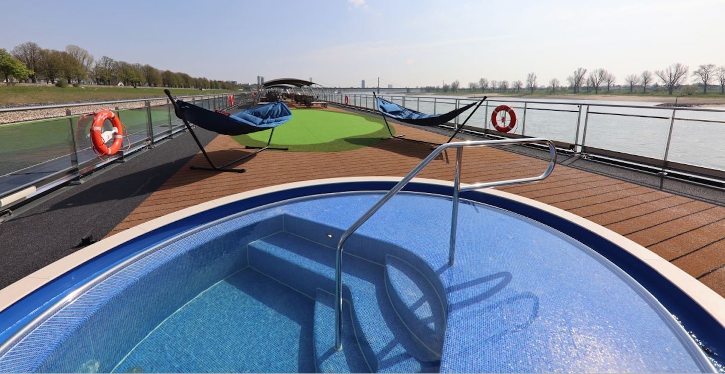 MS VIVA ONE CRUCEROS VIVA CRUISES RIN CRUCEROS RIN CRUCEROS RHIN CRUCEROS FLUVIALES VIVA CRUISES CRUCEROS RIO CRUCEROS MOSELA MOSELE RIVER CRUISES MOSELLE RIVER CRUISES KREUZFAHRTEN CRUCEROS FLUVIALES RIN #VivaCruises #Kreuzfahrten #CrucerosVIVACRUISES #Cruises #RiverCruise #MSVivaOne #CrucerosFluviales #CrucerosRin #CastillosDelRin #CrucerosMosela #MoselleCruises #CrucerosTodoIncluido #AllInclusiveCruises